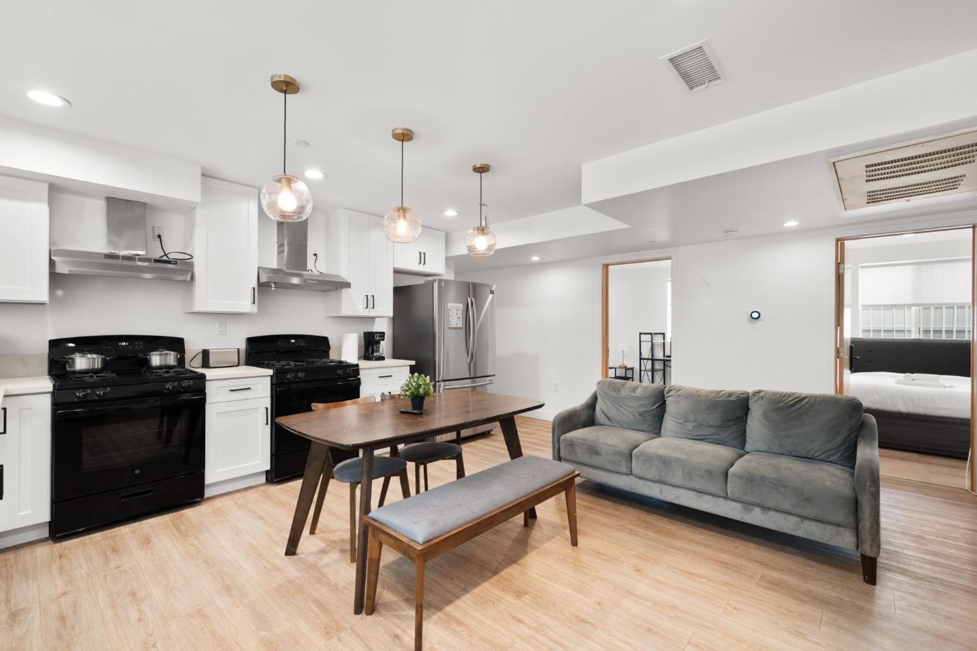Modern Getaway In The Heart Of La Near Usc, Private Room With Share Living Room And Kitchen Los Angeles Exteriér fotografie