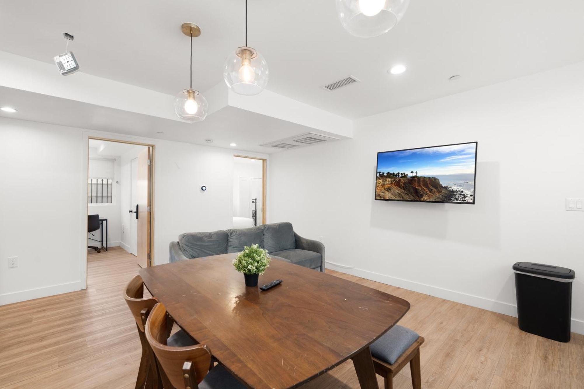 Modern Getaway In The Heart Of La Near Usc, Private Room With Share Living Room And Kitchen Los Angeles Exteriér fotografie